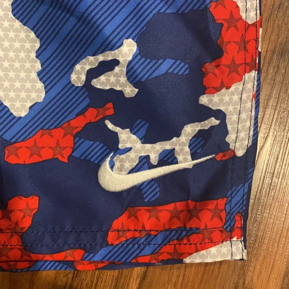Nike Americana Lap 8in Volley Short